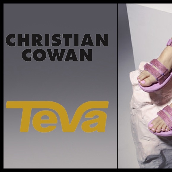 Teva × Christian Cowan Hurricane Gladiator
Sandal Metallic Pink Size: W 11 - Picture 2 of 7